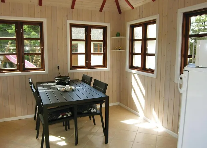 Three-bedroom In Vakantiehuis *